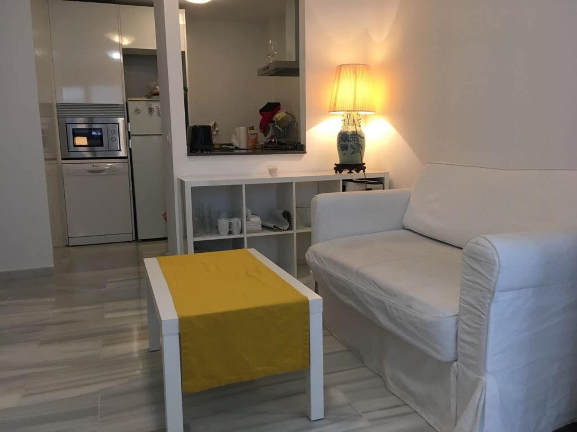 With 2 Bedrooms In Fuengirola, With Wifi - 500 M From The Be Fuengirola